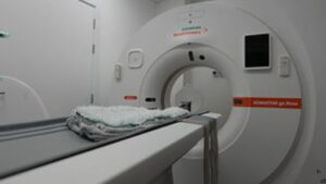 Advanced CT imaging equipment available at Elizavet veterinary practice.